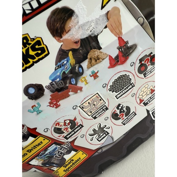 Zuru Smashers Monster Truck Surprise Shark Truck SEALED. C31 - Picture 3 of 5